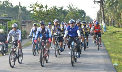 Gubsu dan FKPD Sumut Ramaikan Fun Bike Polres DS 2015